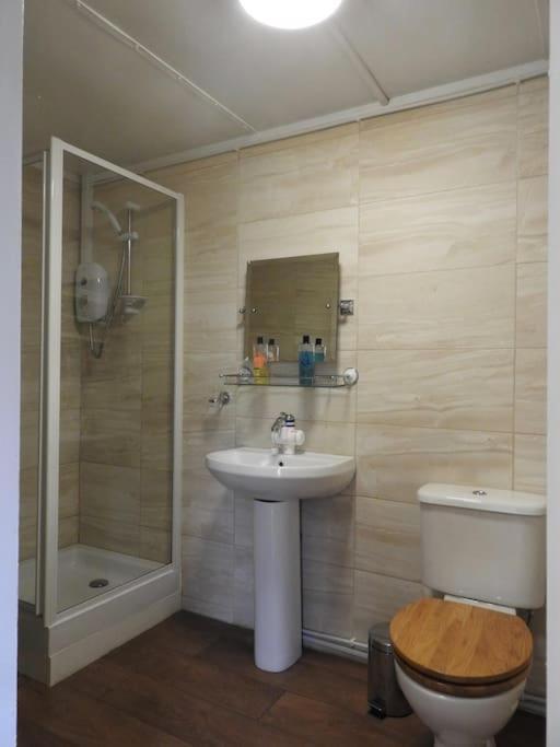 Skylark Shepherds Hut Royal Tunbridge Wells Exterior foto