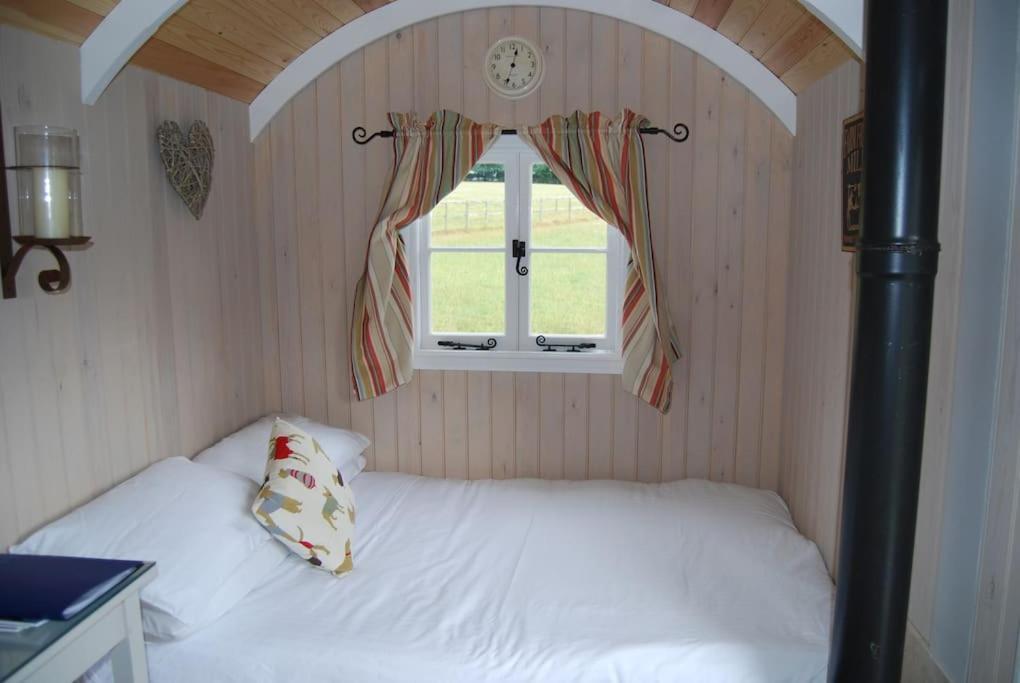 Skylark Shepherds Hut Royal Tunbridge Wells Exterior foto
